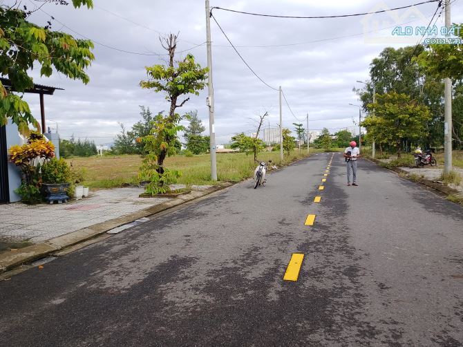 Ngọc dương lô góc duy nhất 1 lô 4ty3xx.đẹp đường 10,5. - 5