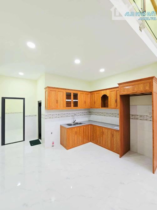 Nhà đẹp khu Việt Nhân 47 Trường Lưu Long Trường 2 tầng 56m2 3 tỷ 950 - 6