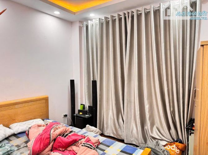BÁN NHÀ NGÕ 772 KIM GIANG - 35M2 - 4 TẦNG - LÔ GÓC - NGÕ 3 GÁC THÔNG - 6