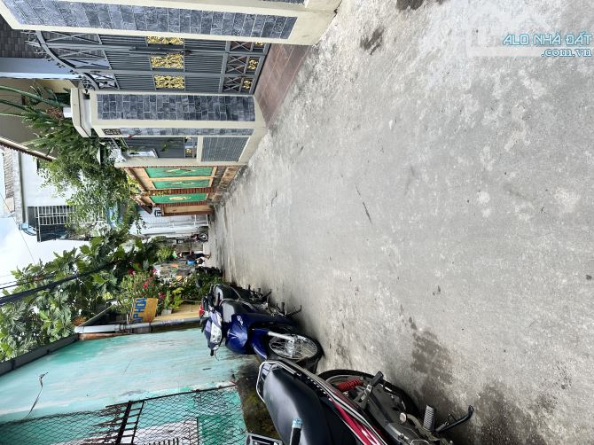 BÁN NHÀ 3,5 TẦNG KIỆT OTO DUY TÂN CHỈ 2 tỷ 9xx - 6