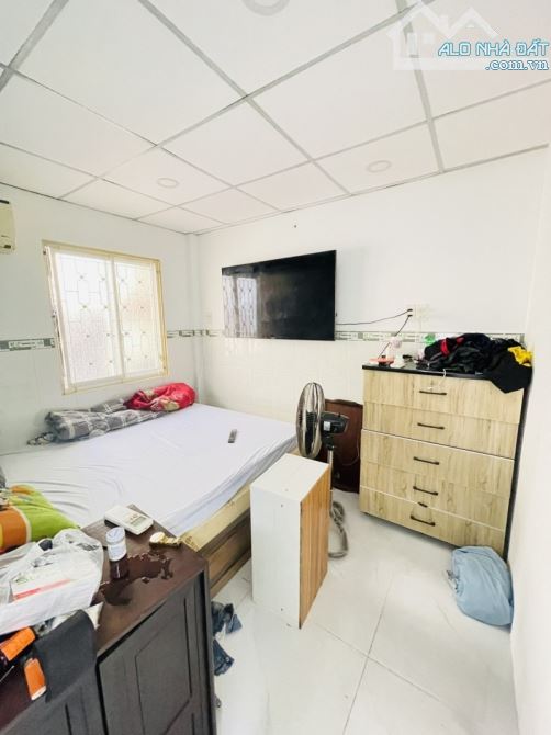 Bán nhà P5 Q11 Lạc long Quân 45m2 2 tầng.KHÔNG QUY HOẠCH, LỘ GIỚI ~4TỶ - 7