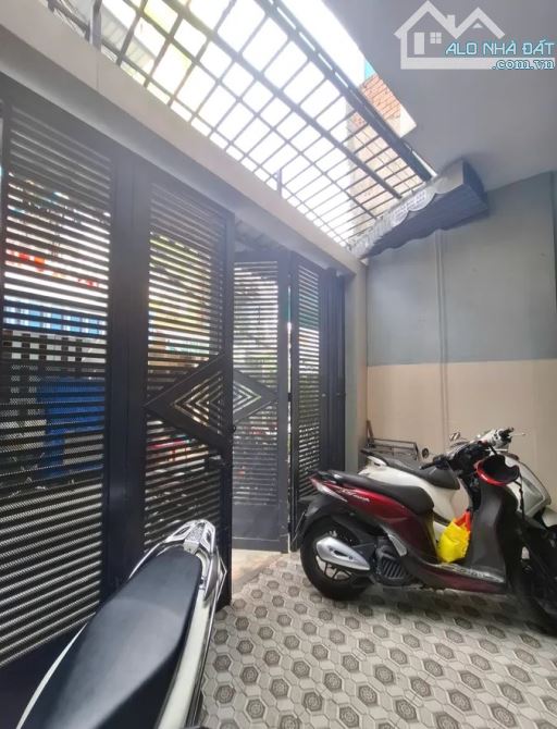 BÁN NHÀ 4 TẦNG – DIỆN TÍCH LỚN 91M² – HẺM 5M Ô TÔ THÔNG CMT8, QUẬN 3 – CHỈ 14 TỶ - 7