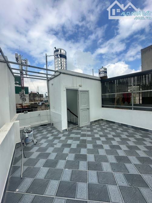 Hiếm Bán -  Xây Mới - Bạch Mai - Hai Bà Trưng - Dt :30m2/5tầng/4,9mMT*nhỉnh 5 tỷ - 7
