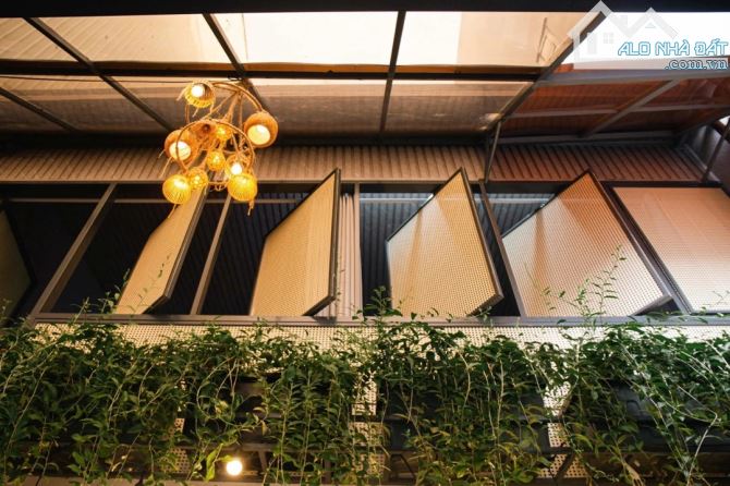 HIÊM _ BÁN NHÀ KIỆT MỸ ĐA ĐÔNG NGAY BIỂN _ 60M² [ NGANG 5.1 ] GIÁ 9.1 TỶ - 7