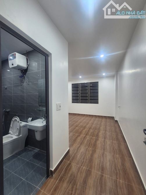 🛖: Bán nhà 3 tầng xây độc lập mới tinh tại cam lộ, Hùng vương, hồng bàng , DT 50m 💸:2,5 - 7