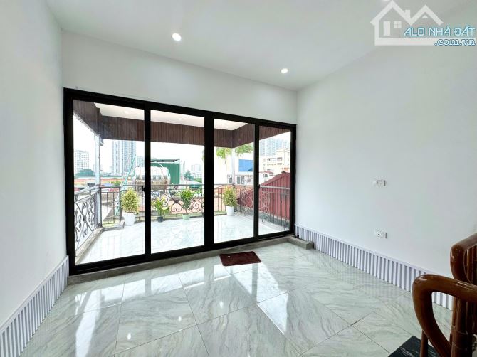 Nhà đẹp Mai Động 30/33m2 6 tầng 4 ngủ MT4m, 7 tỷ 8 có TL. - 7