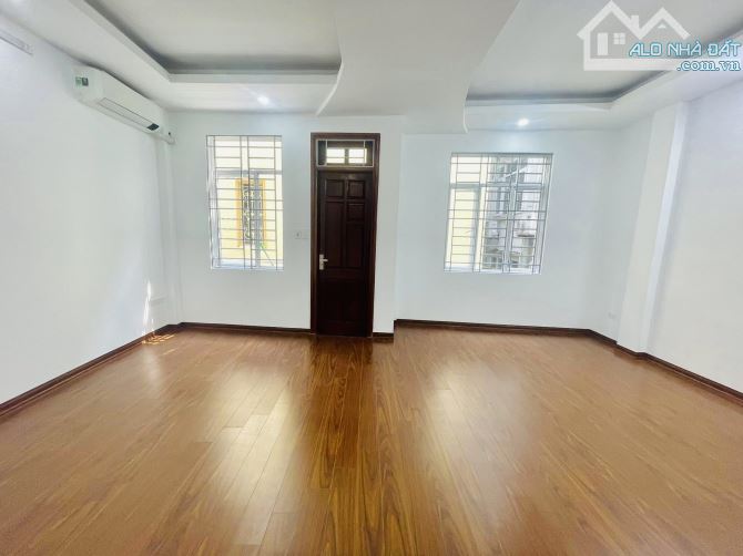 🪸 NHÀ ĐẸP LÔ GÓC - HOÀNG QUỐC VIỆT CẦU GIẤY  - 40M2 - 5 TẦNG - GẦN PHỐ - GIÁ 9 TỶ HƠN - 7