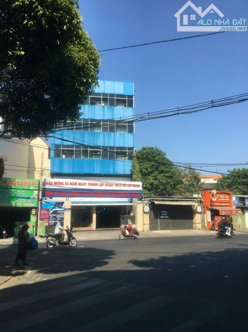 Giảm rất sâu. Bán Nhà Mặt Tiền Lê Quang Định, P.1, Quận Gò Vấp . Quỹ Đất Lớn 900m² - 7