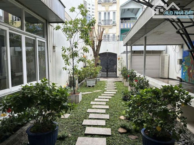 Biệt thự Khu D2D - Phường Thống Nhất.   - Diện tích: 16m x 18m = 288m2 - DTXD 8m x 18m& DT - 8