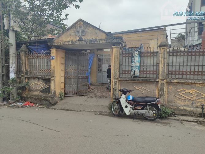 Qua rẻ/ 32 tỷ/ 227 m2/ mặt Phố Nguyễn Khoái - 8