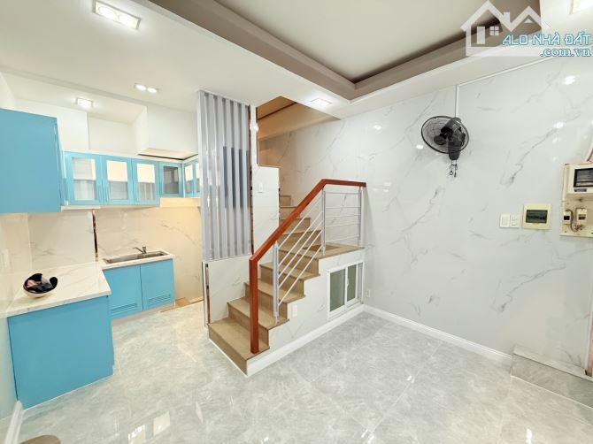 Nhà mới đẹp Sư Vạn Hạnh, Quận 5, 2 lầu, 2 phòng ngủ, 3 vệ sinh, chỉ 3.38 tỷ - 8