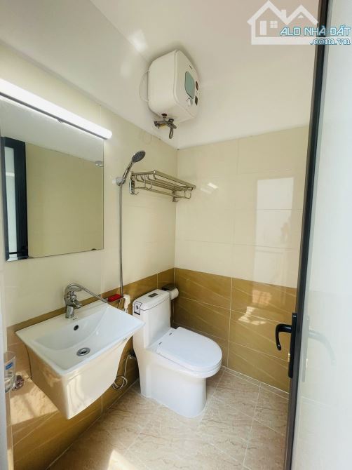 🪸 NHÀ ĐẸP LÔ GÓC - HOÀNG QUỐC VIỆT CẦU GIẤY  - 40M2 - 5 TẦNG - GẦN PHỐ - GIÁ 9 TỶ HƠN - 8