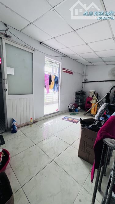Quốc lộ 1A, Tân Quý Tây, Bình Chánh. DT 5 x 16,5 có 3PN. Giá 3,75 tỷ TL.  XE HƠI ĐỖ CỬA + - 8