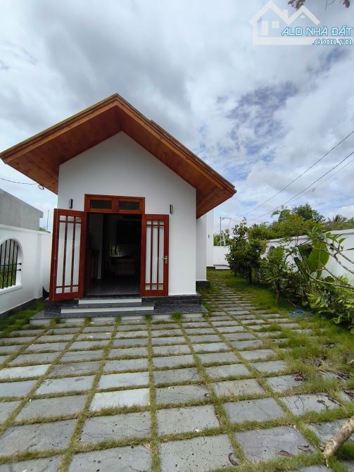 VILLA SÂN VƯỜN 171M2 GẦN ỦY BAN XÃ LONG KHÊ FULL NỘI THẤT - 8