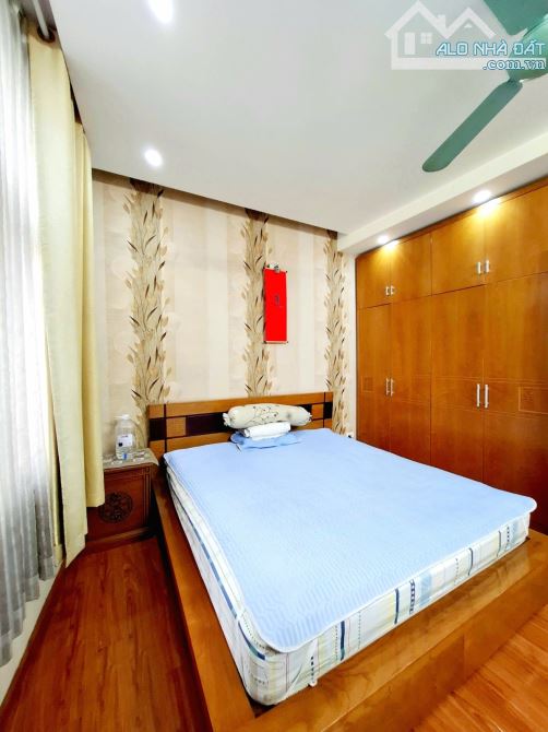 SIÊU PHẨM CMT8, DTCN 56M2, 4 TẦNG BTCT, NGANG HIẾM 5.1M NỞ HẬU, SÁT MẶT TIỀN CHỈ 9.5 TỶ - 8
