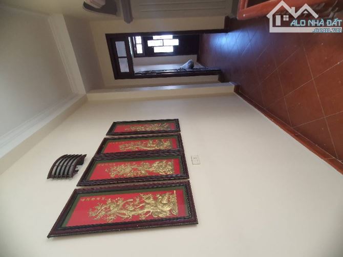 Bán nhà phố Bồ Đề 45m2-4T, dân xây, sổ đẹp như tờ A4, ngõ nông ô tô, gần Bệnh viện Tâm Anh - 8