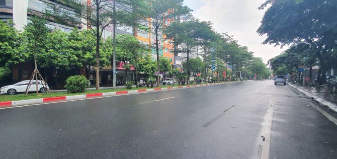 Bán tòa CHDV đường Trần Thái Tông - DT 302m2 - 9 tầng - Doanh thu 600 triệu/tháng. - 8