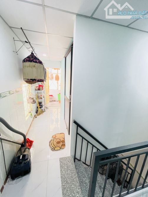 Bán nhà P5 Q11 Lạc long Quân 45m2 2 tầng.KHÔNG QUY HOẠCH, LỘ GIỚI ~4TỶ - 9