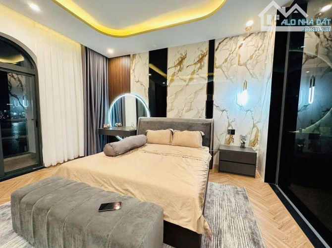 CẦN BÁN NHÀ 4 TẦNG 2 MẶT TIỀN ĐƯỜNG BÌNH HÀ – VIEW HỒ SINH THÁI - 9