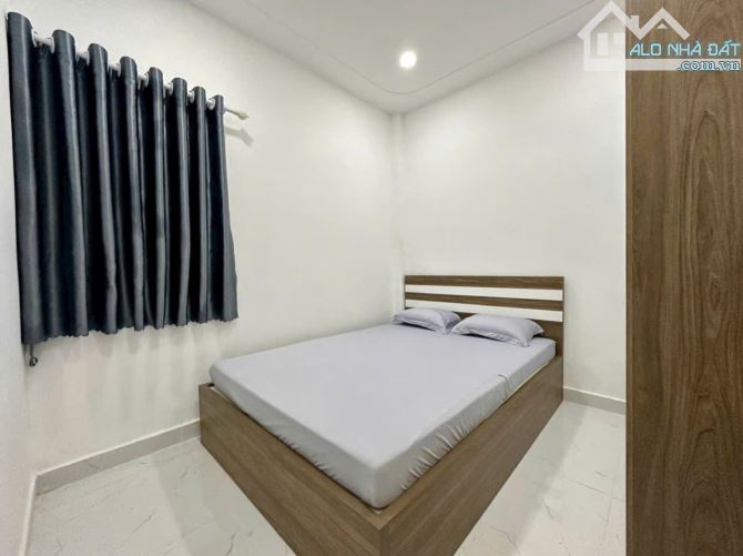 Bán nhà hẻm 1806 Huỳnh Tấn Phát, NB, Dt 4 x14m, 1 lầu. Giá 2,5 tỷ - 9