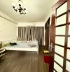 Bán nhà Nguyễn Văn Cừ, Long Biên, 30 mét X 5 Tầng, cách 20 mét ra ô tô tải chạy