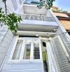 Ô TÔ ĐỖ CỬA, 4 Tầng 4PN 41m2, P5 Phú Nhuận, giá 7.2ty TL