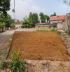 Chính chủ gửi bán 180 m lô góc Đông Sơn đường rộng 2 ôtô chánh nhậu nhau đi lại thuận tiện