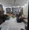 Siêu phẩm Cầu Giấy còn sót ,30m2- hơn 6 tỷ ,ngõ thông kinh doanh ,nhà 3 tầng chắc chắn