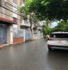 Bán Lô góc Hoàng Quốc Việt - Ô tô tránh - 28 Tỷ - 120M - Mặt tiền 11M