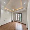 Cần bán nhà 6 tầng phường Việt Hưng - thang máy - ô tô tránh - kinh doanh