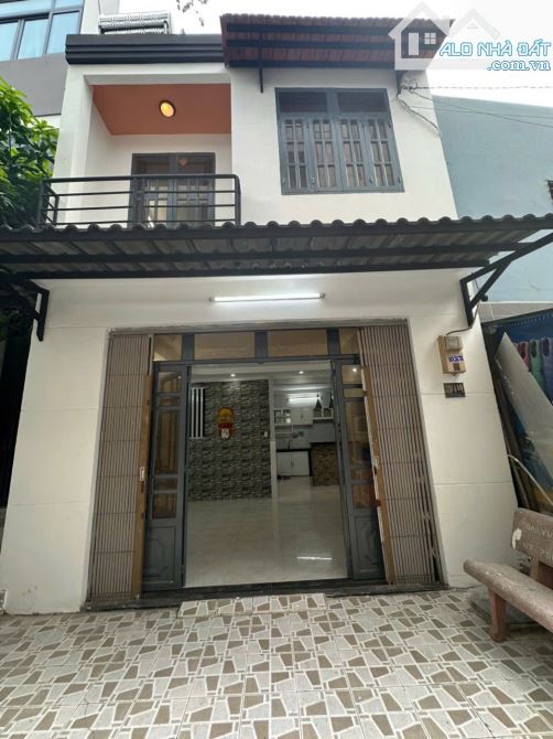 Bán Nhà 5.2x8.2 Khu Tên Lửa, Ra đường số 6 10 bước chân