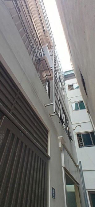 SIÊU HIẾM. 33M. 4 TẦNG. 5,5 TỶ. LÔ GÓC. 6 PHÒNG NGỦ. NGÕ NÔNG. GẦN PHỐ. PHÚ MỸ. MỸ ĐÌNH.