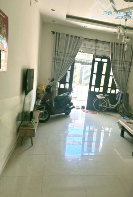✨🏡🌟Bán nhà 3 tầng đúc mới, mặt tiền Đồng Trí. 90m2. Giá 4,59 tỹ