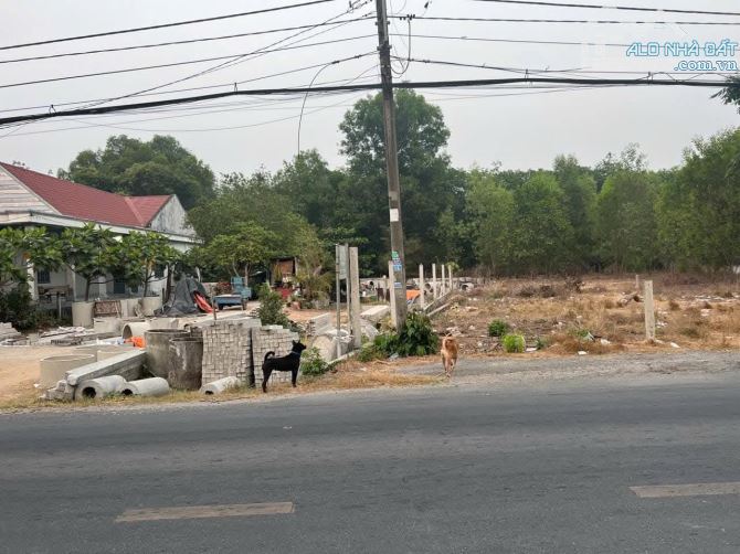 Đất mặt tiền buôn bán kinh doanh Nguyễn Thị Rành xã An Nhơn Tây Củ Chi TPHCM, DT: 5,5x25m.