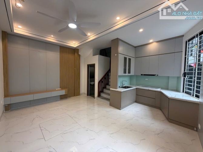 NHÀ XINH-THANH AM, LÔ GÓC, 5 TẦNG, 45.4/32.5M2, MT: 5.7M, GIÁ CHỈ 5.6 TỶ