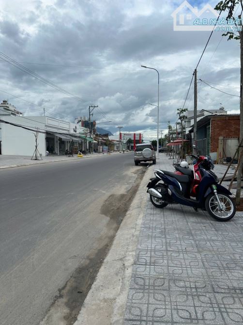 Bán đất 10 x 58 mặt tiền Nguyễn văn rốp chỉ 15,3 tr/m2