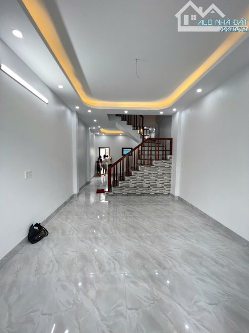 án nhà 3 tầng Phú Xuân tp Thái Bình