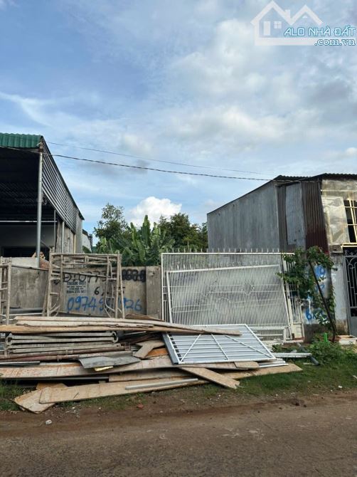 ĐẤT FULL THỔ CƯ MẶT TIỀN TRẦN CƯ NGAY TRUNG NGUYÊN: GIÁ 5,2 tỷ