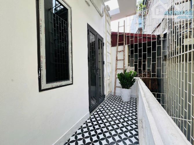 GIẢNG VÕ BA ĐÌNH – 26M² 6 TẦNG – Ở NGAY VỚI 6.2 TỶ – 3 BƯỚC LÊN Ô TÔ, NGAY GẦN PHỐ