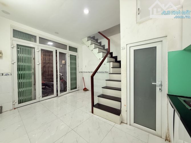 BÁN NHÀ GÒ VẤP - NGÃ 5 CHUỒNG CHÓ - 22M2, 2PN 2WC CHỈ 3.3 TỶ_250901