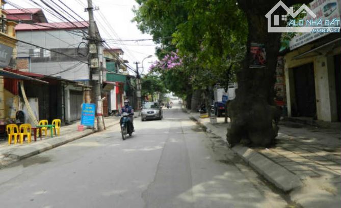 NHÀ PHỐ THÚY LĨNH, DT 70M2, KINH DOANH, GARA OTO 7 CHỖ, 3 TẦNG, MT 4.6M, GIÁ 10.1 TỶ.