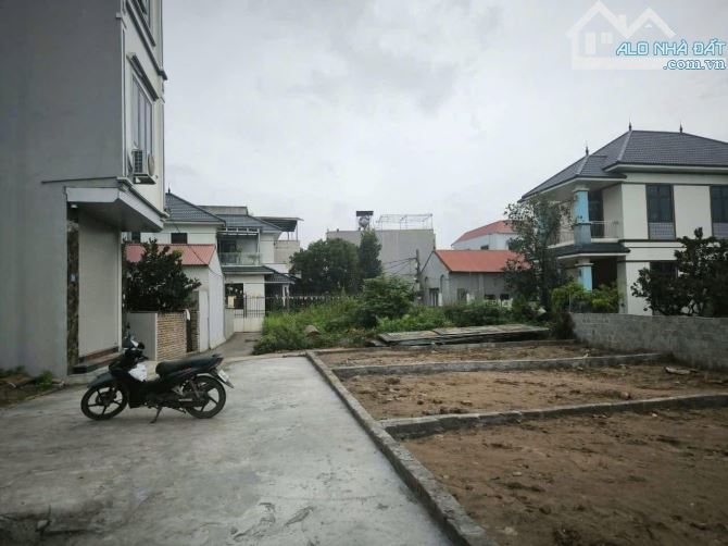 🔥🔥HÀNG HOT Xâm Động - Vân Tảo - Thường Tín   ⛔️DT: 40,3m - MT: 4m  - Đường trc đất thực