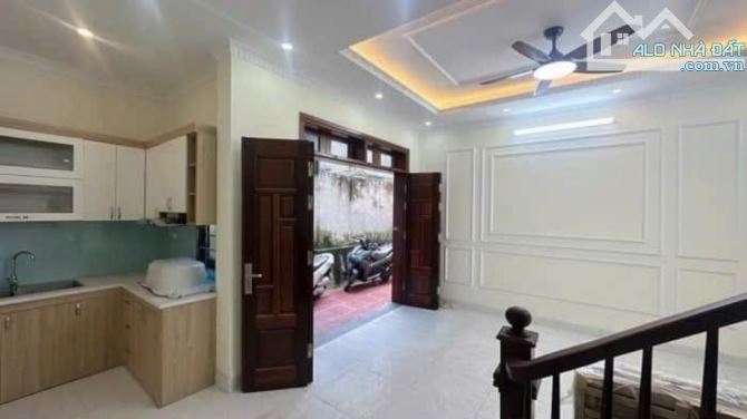 🏡 NHÀ THẬT - GIÁ THẬT - NGỌC THỤY - 40M2 - 5 TẦNG - 6.5 TỶ.