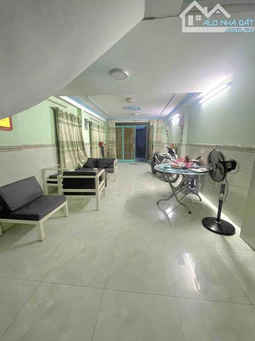 152* 🌿. NHÀ ĐẸP SẴN 80m2 , HẺM XE HƠI, 3 TẦNG ,  (  4 x 20 ) HỒ HỌC LÃM , BT , CHỈ 6.3 TỶ