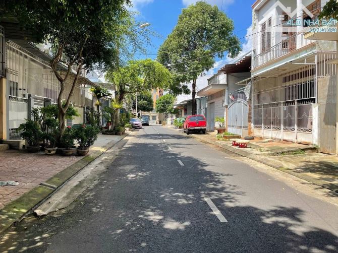 🇻🇳 Bán nhà 1 mê mặt tiền kinh doanh đường Phó Đức Chính, P Tân Tiến