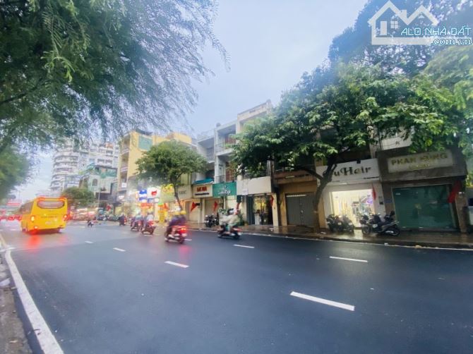 MẶT TIỀN NGUYỄN TRÃI QUẬN 5, LỀ 5M 158M2 NỞ HẬU 9M. GIÁ ĐẦU TỪ 240TR/M2 CÒN TL