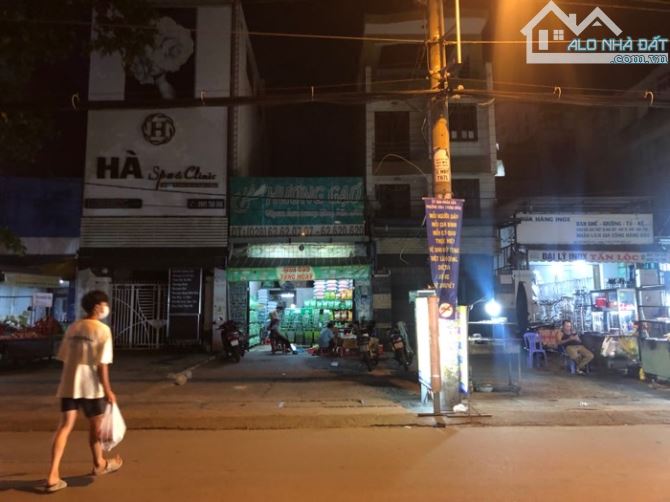 nhà c4 600m2, mặt tiền đường 9m, ngay Nguyễn Duy Trinh Q2, 68 tỷ
