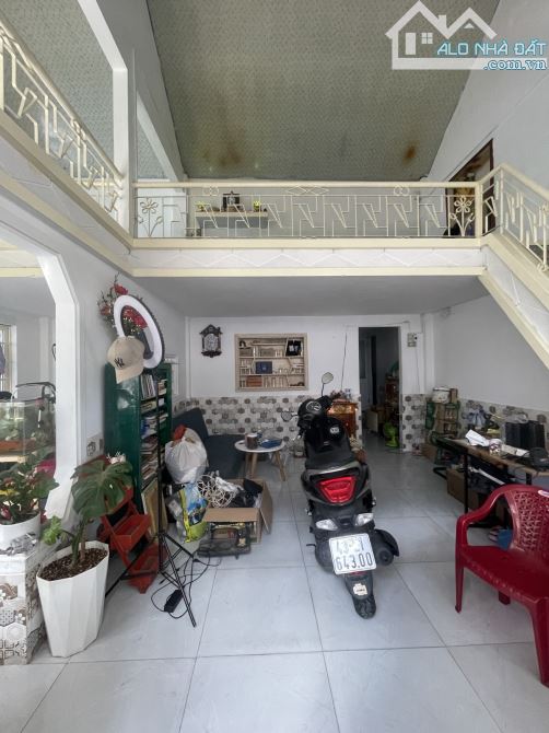 Kiệt ô tô 5m sau lưng mặt tiền Nguyễn Tất Thành. - mở đường Nguyễn Đức Trung nối dài tiềm