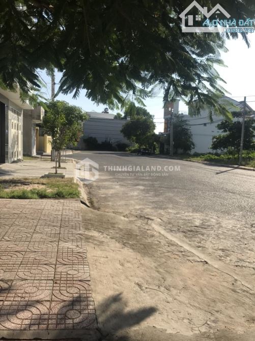 8.5TỶ CHO LÔ ĐẤT FULL THỔ CƯ ĐƯỜNG NỘI BỘ CÓ VỈA HÈ P11 Tp VT CÁCH SUN GROUP 5 PHÚT OTO