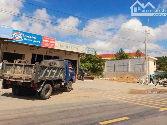 Hàng Vip, 1000m2 đất thổ 20 x50m, View Kênh, Chợ Bình Lãng, 2.5 tỷ